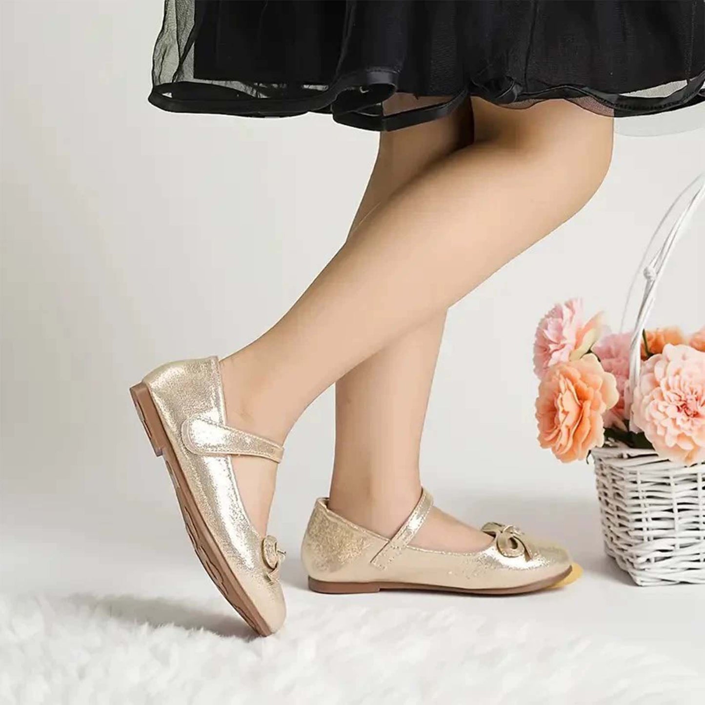 Girls Mary Jane Shoes – Gold Shiny Dress Shoes with Bowknot, Classic Strap Princess Flats for Party, Wedding, Holiday, Performance