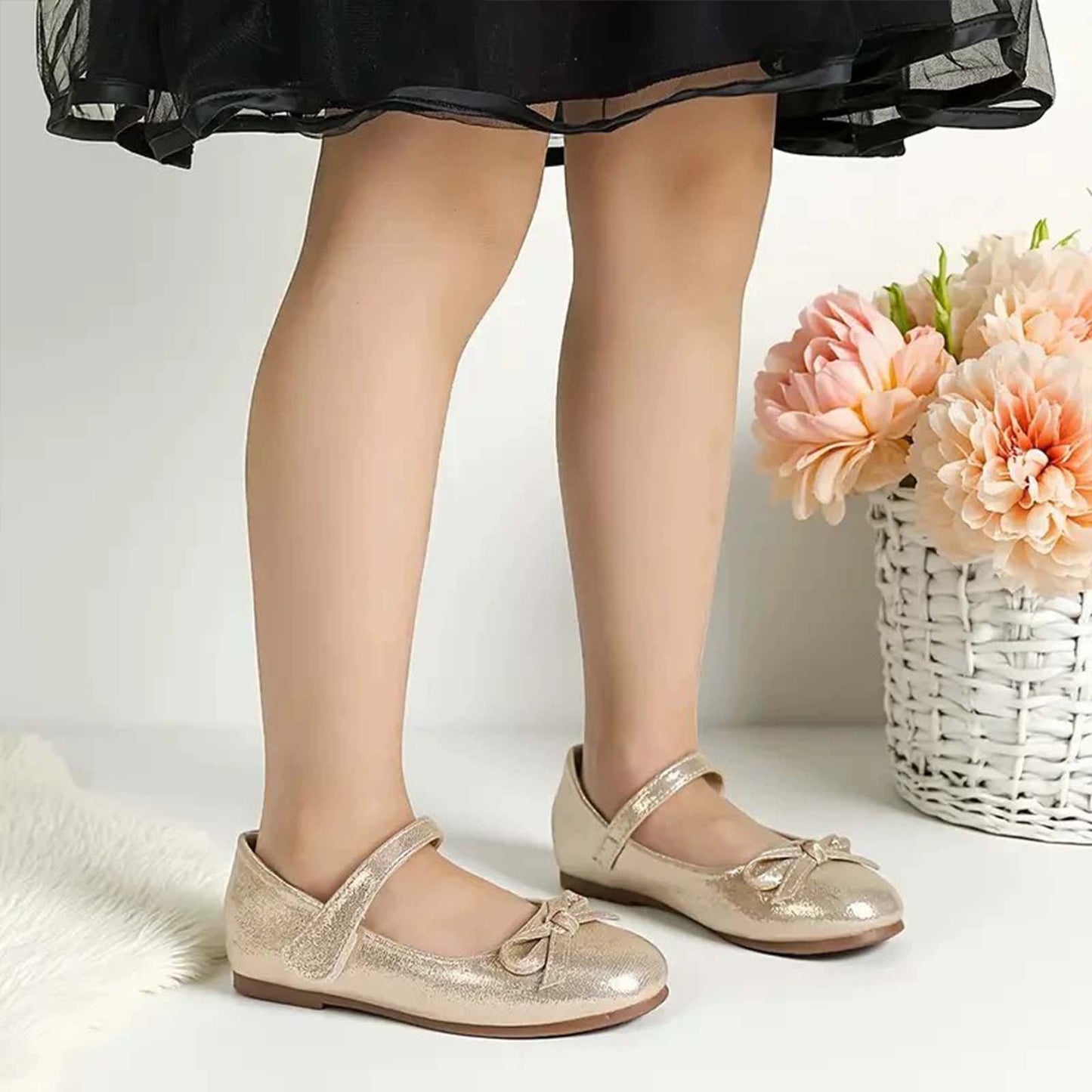 Girls Mary Jane Shoes – Gold Shiny Dress Shoes with Bowknot, Classic Strap Princess Flats for Party, Wedding, Holiday, Performance