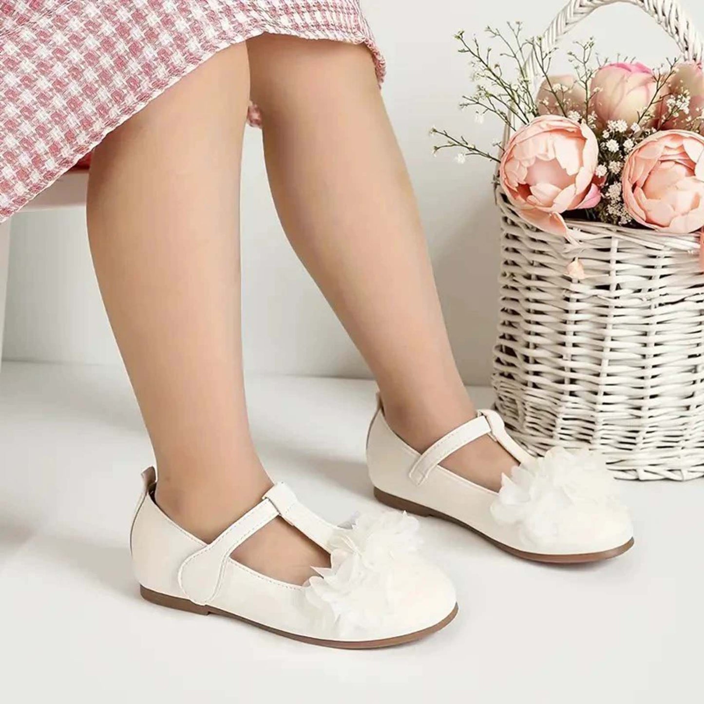 Girls Mary Jane Shoes – White Leather T-Strap Flats with Mesh Flower Decoration, Cute Princess Dress Shoes for Party, School, Daily Wear