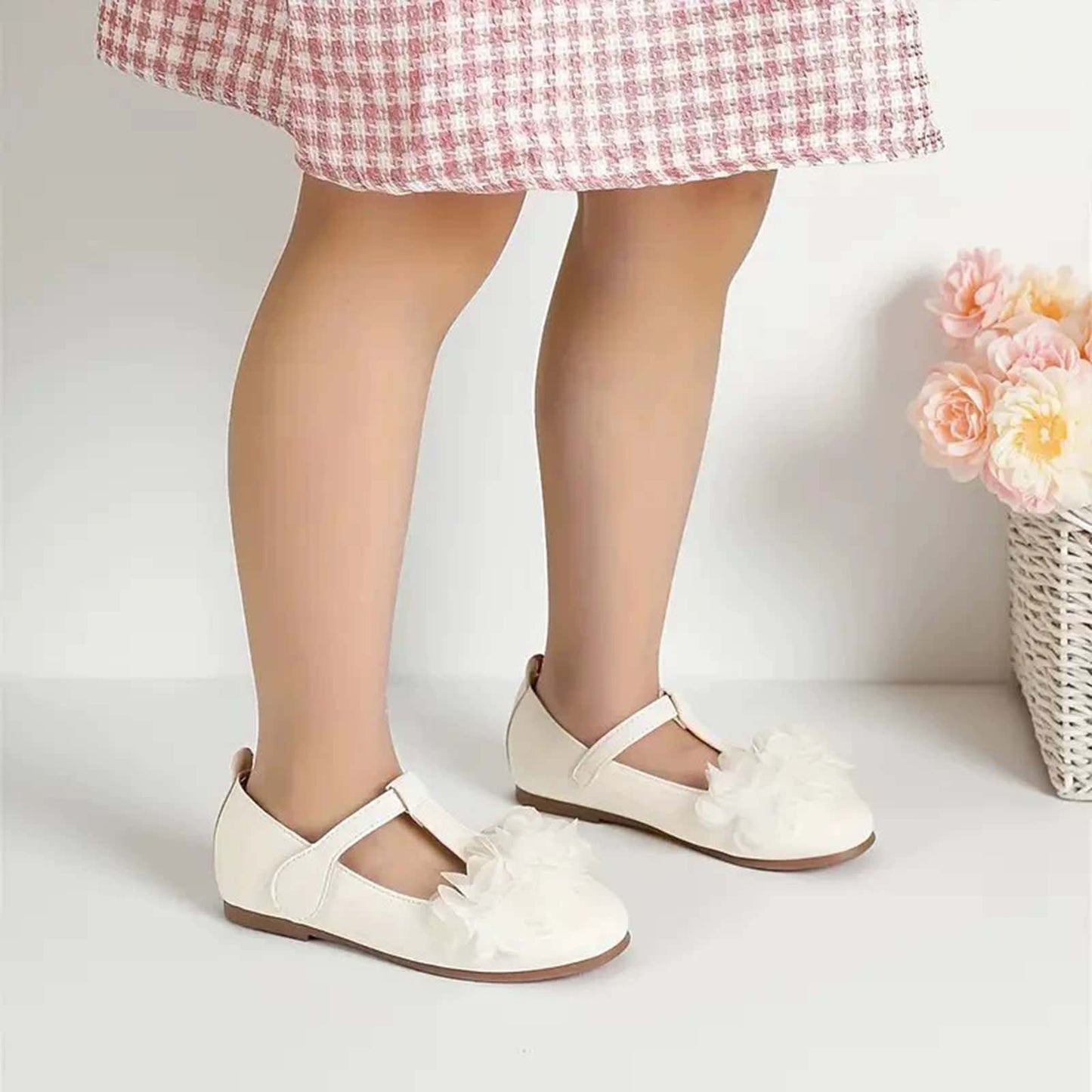 Girls Mary Jane Shoes – White Leather T-Strap Flats with Mesh Flower Decoration, Cute Princess Dress Shoes for Party, School, Daily Wear