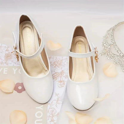 Girls Mary Jane Dress Shoes with Low Heels – Shiny Ivory White Patent Leather, Gold Star & Moon Charm, Elegant Princess Shoes for Weddings, Parties, Performances