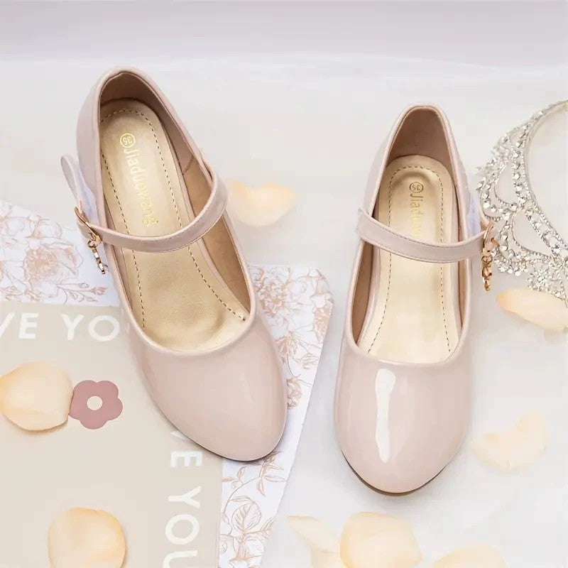 Girls Mary Jane Dress Shoes with Low Heels – Shiny Ivory White Patent Leather, Gold Star & Moon Charm, Elegant Princess Shoes for Weddings, Parties, Performances