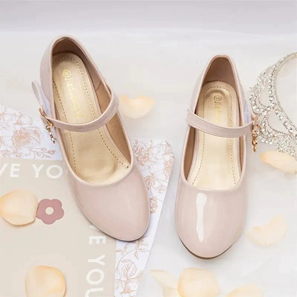 Girls Mary Jane Dress Shoes with Low Heels – Shiny Ivory White Patent Leather, Gold Star & Moon Charm, Elegant Princess Shoes for Weddings, Parties, Performances