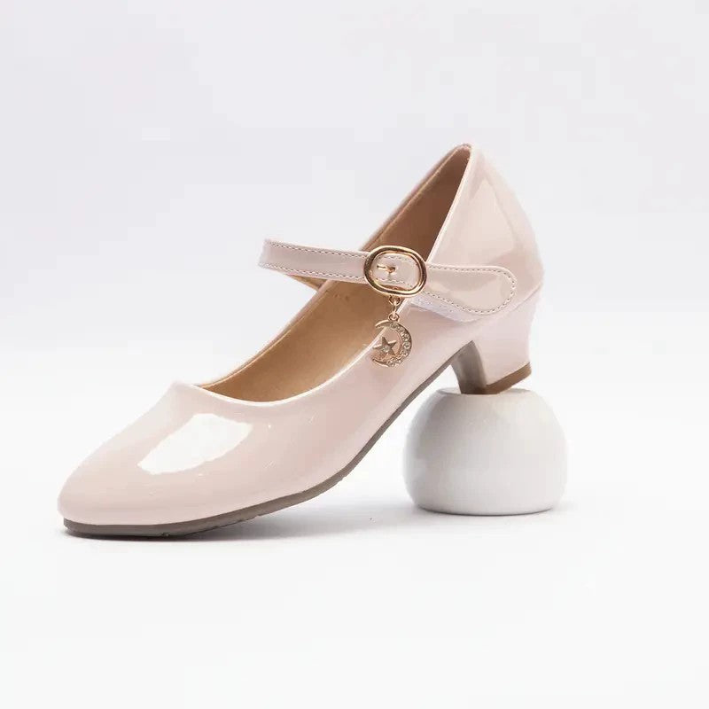 Girls Mary Jane Dress Shoes with Low Heels – Shiny Ivory White Patent Leather, Gold Star & Moon Charm, Elegant Princess Shoes for Weddings, Parties, Performances