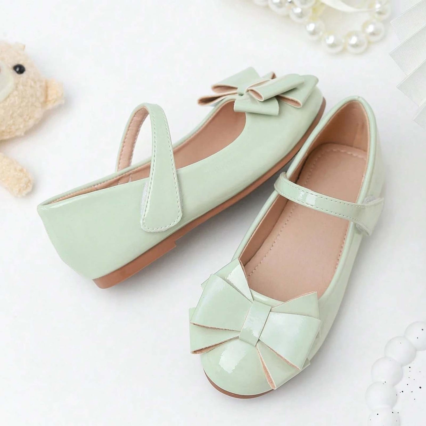 Girls Mary Jane Shoes – Light Green Patent Leather Flats with Big Bow, Single Strap Princess Dress Shoes for Party & Daily Wear