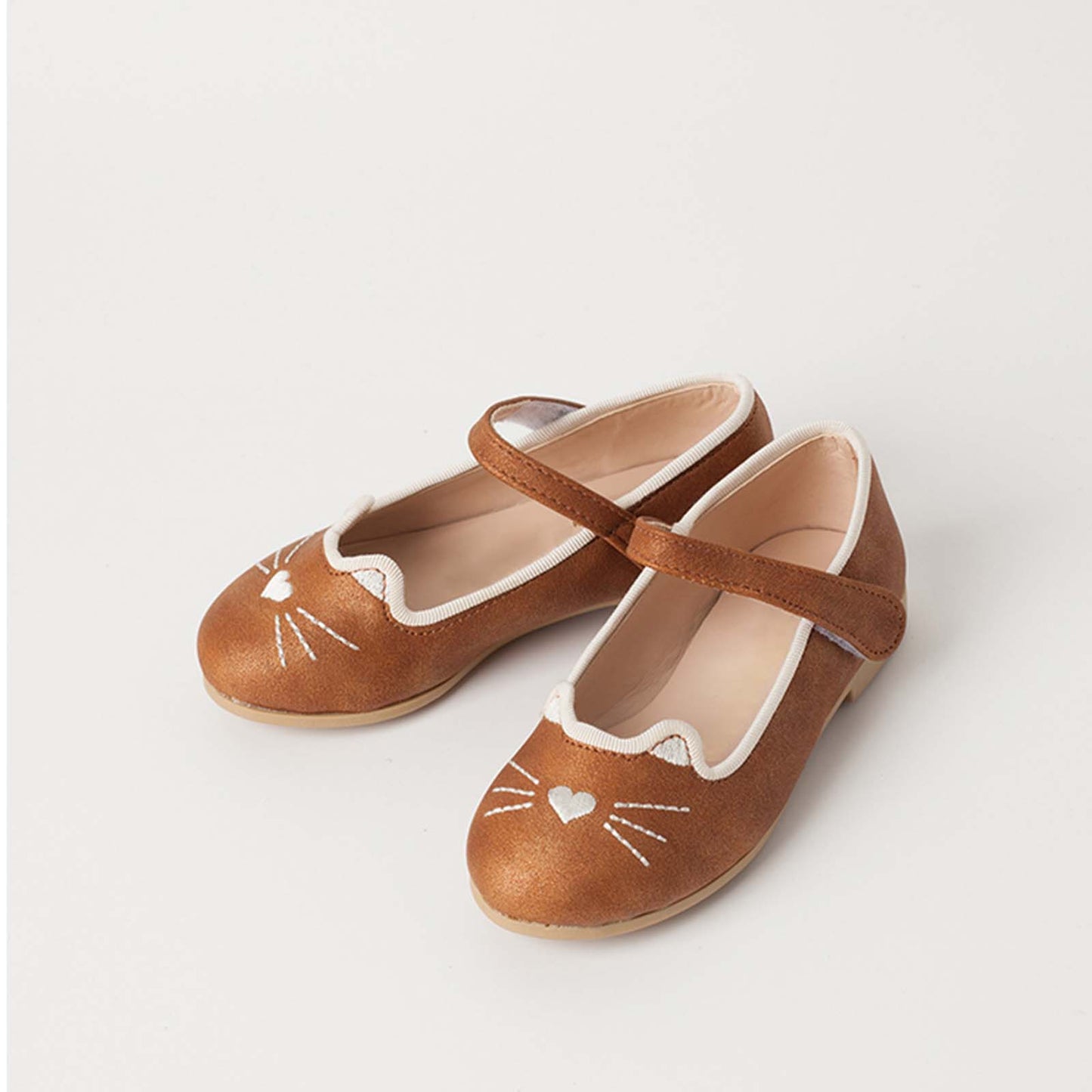 Girls Mary Jane Shoes – Brown Cat Design Flats with Whisker & Heart Detail, Scalloped Trim, Strap Dress Shoes for Daily Wear and Casual Outfits